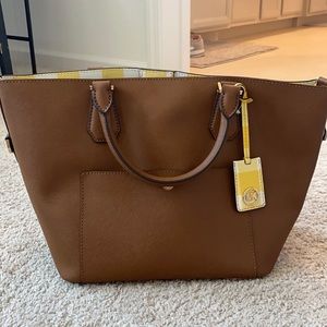 Michael Kors LG Grab bag Leather Never used